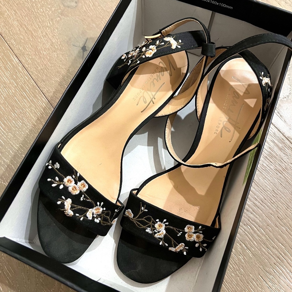 Nanette Lepore "Ruby" Women's Black Floral Ankle Strap Heels Size 7